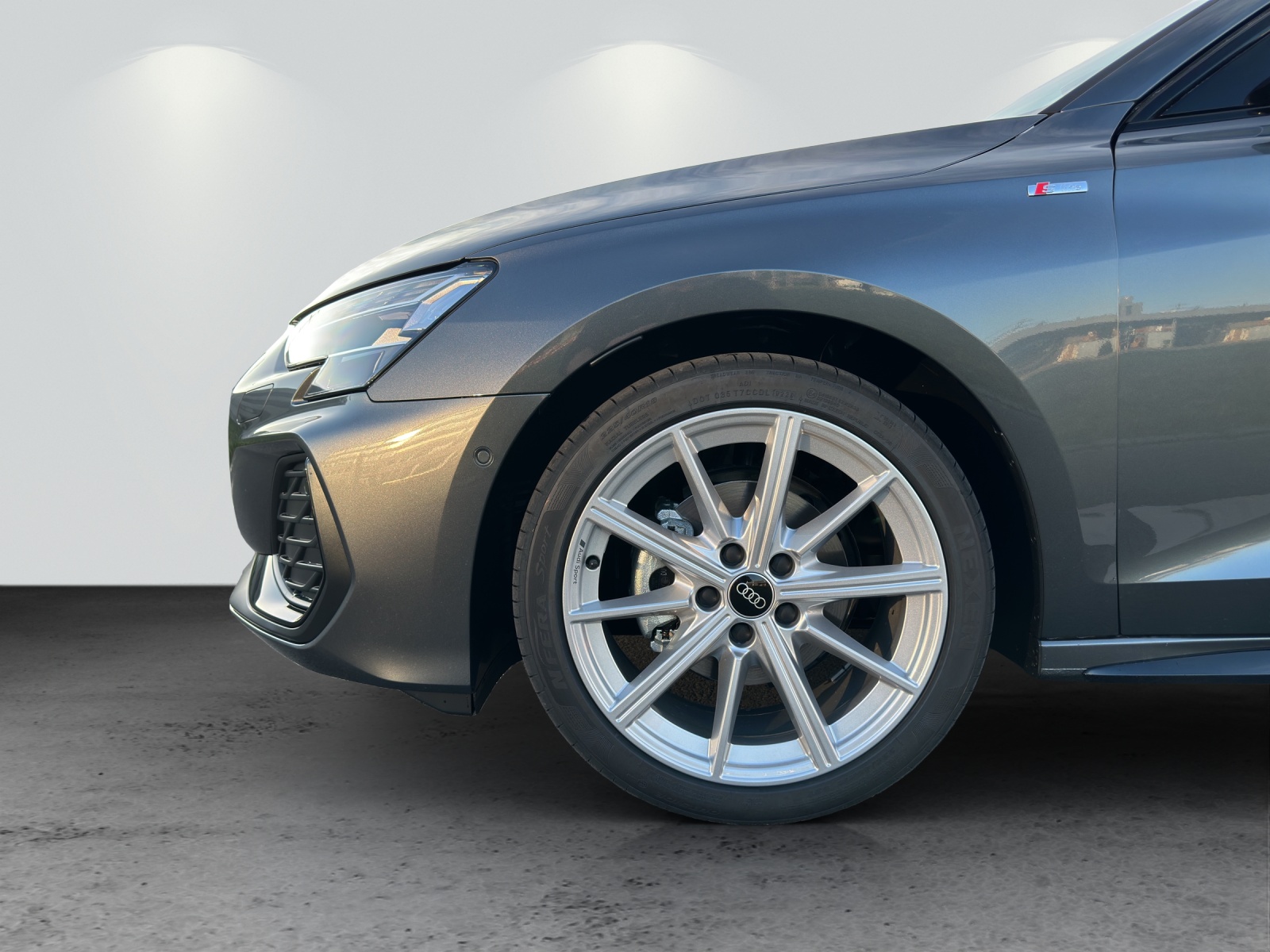 AUDI A3 Sportback TFSI 110 kW S line S tronic-image-10