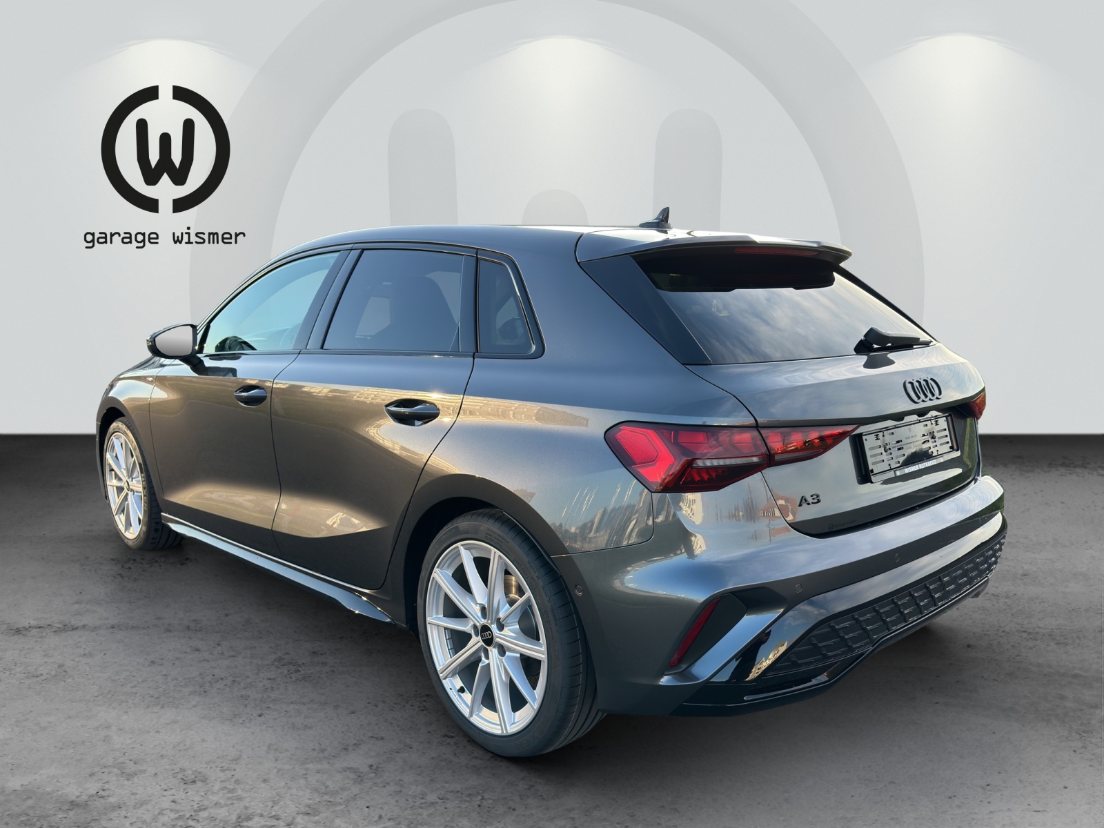 AUDI A3 Sportback TFSI 110 kW S line S tronic-image-2