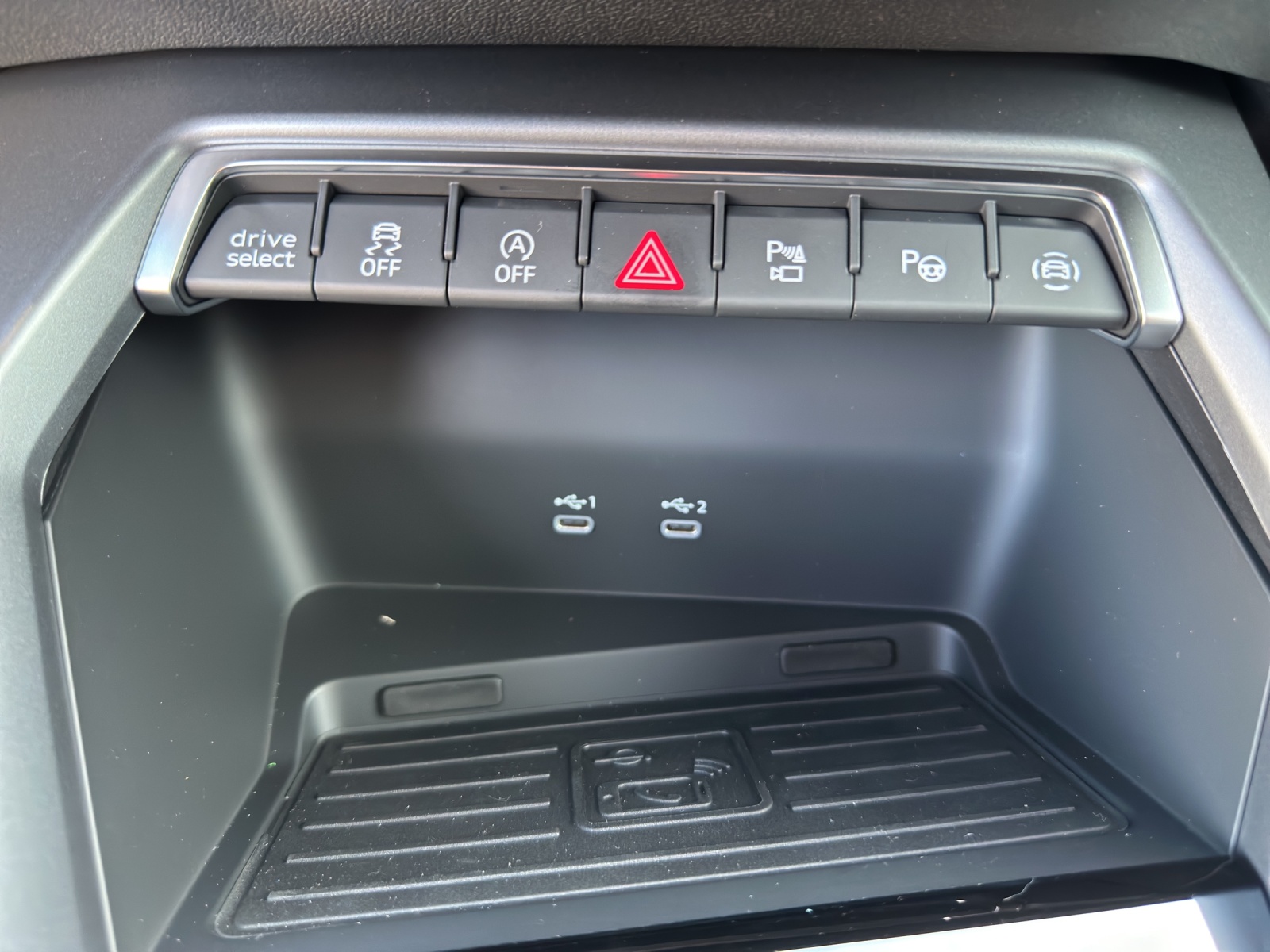 AUDI A3 Sportback TFSI 110 kW S line S tronic-image-15