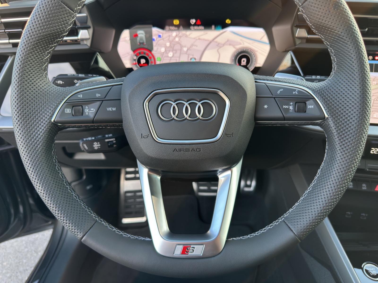 AUDI A3 Sportback TFSI 110 kW S line S tronic-image-13