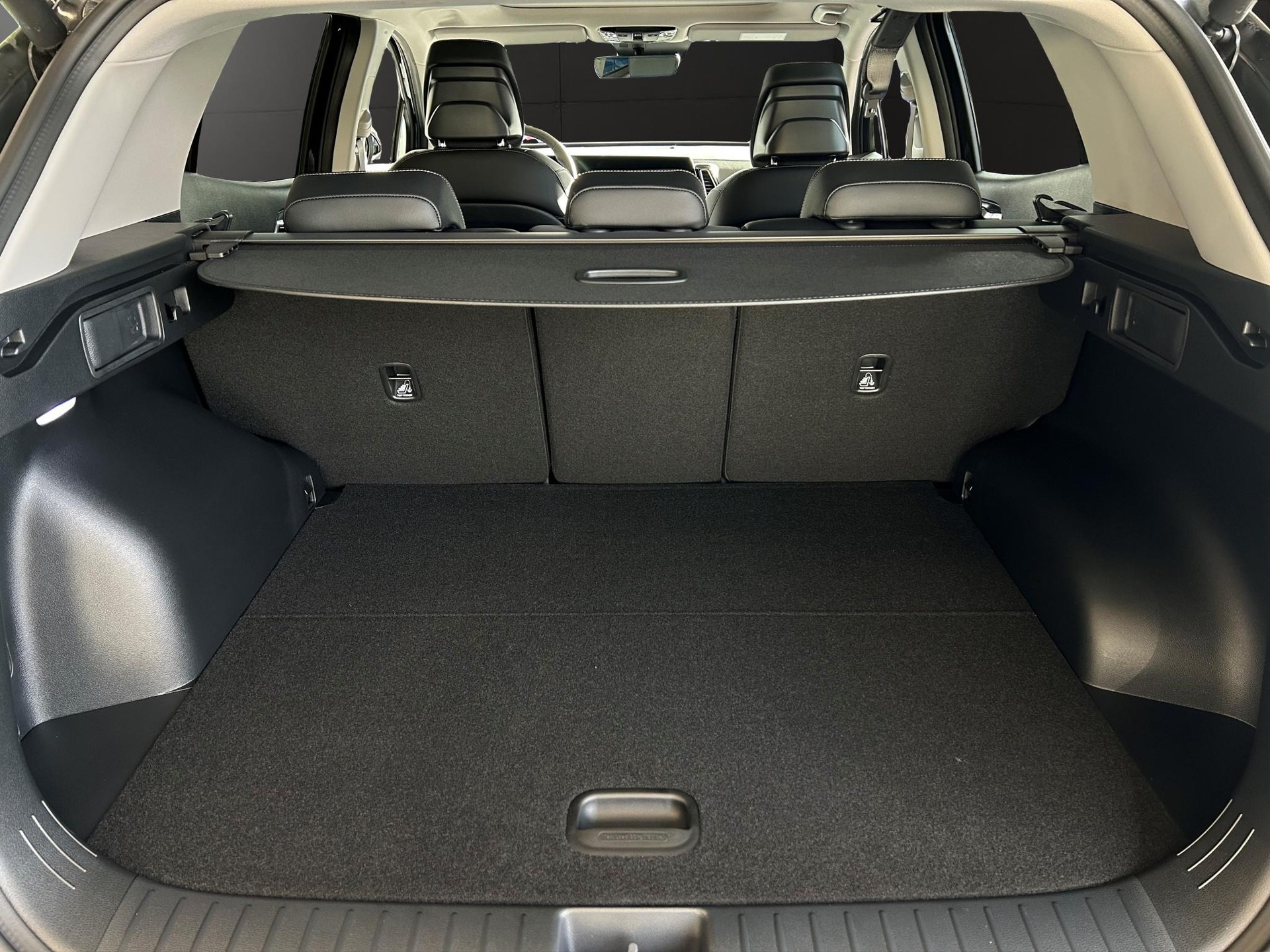 KIA Sportage 1.6 T-GDi Hybrid Style-image-10