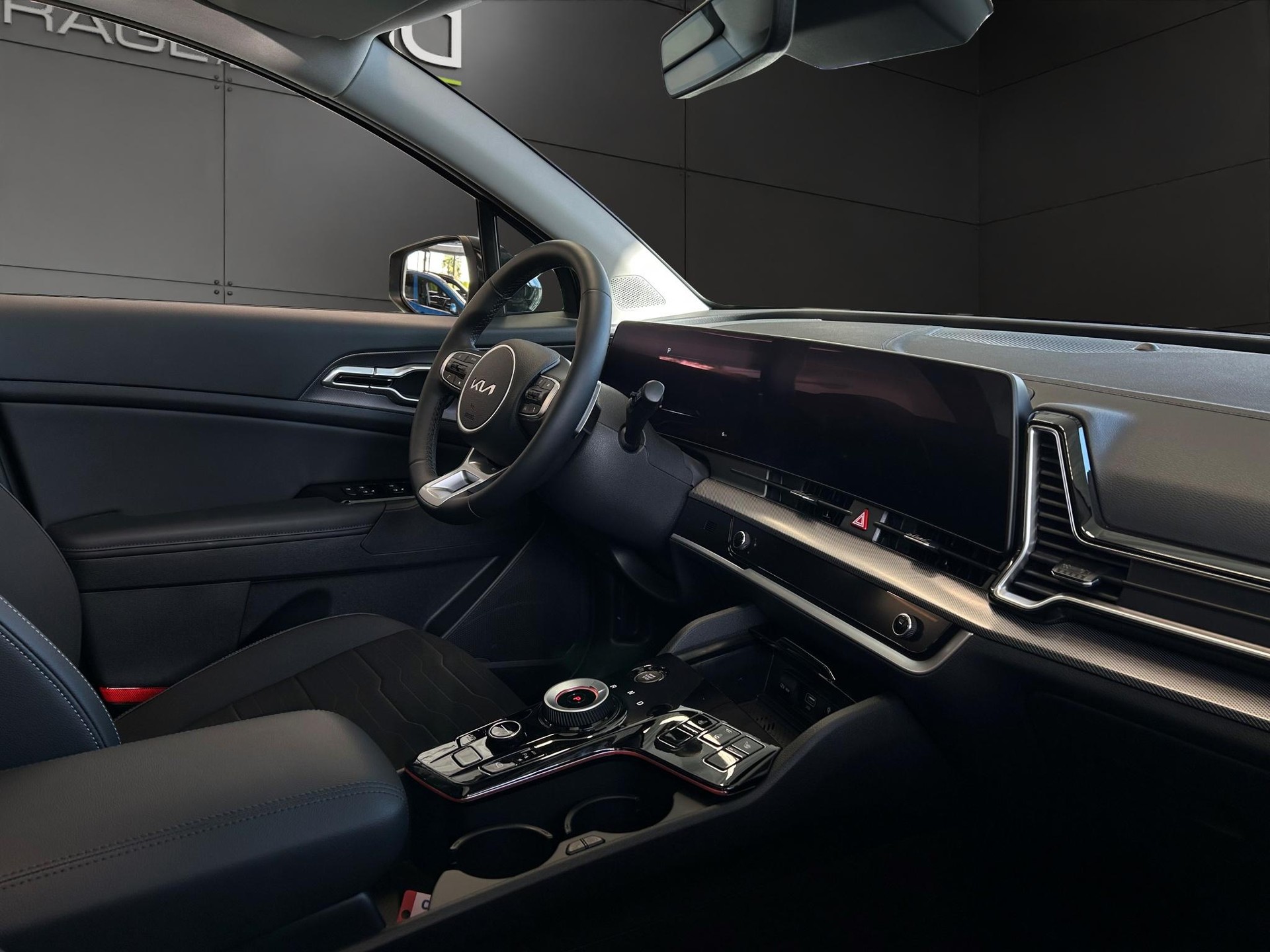KIA Sportage 1.6 T-GDi Hybrid Style-image-11