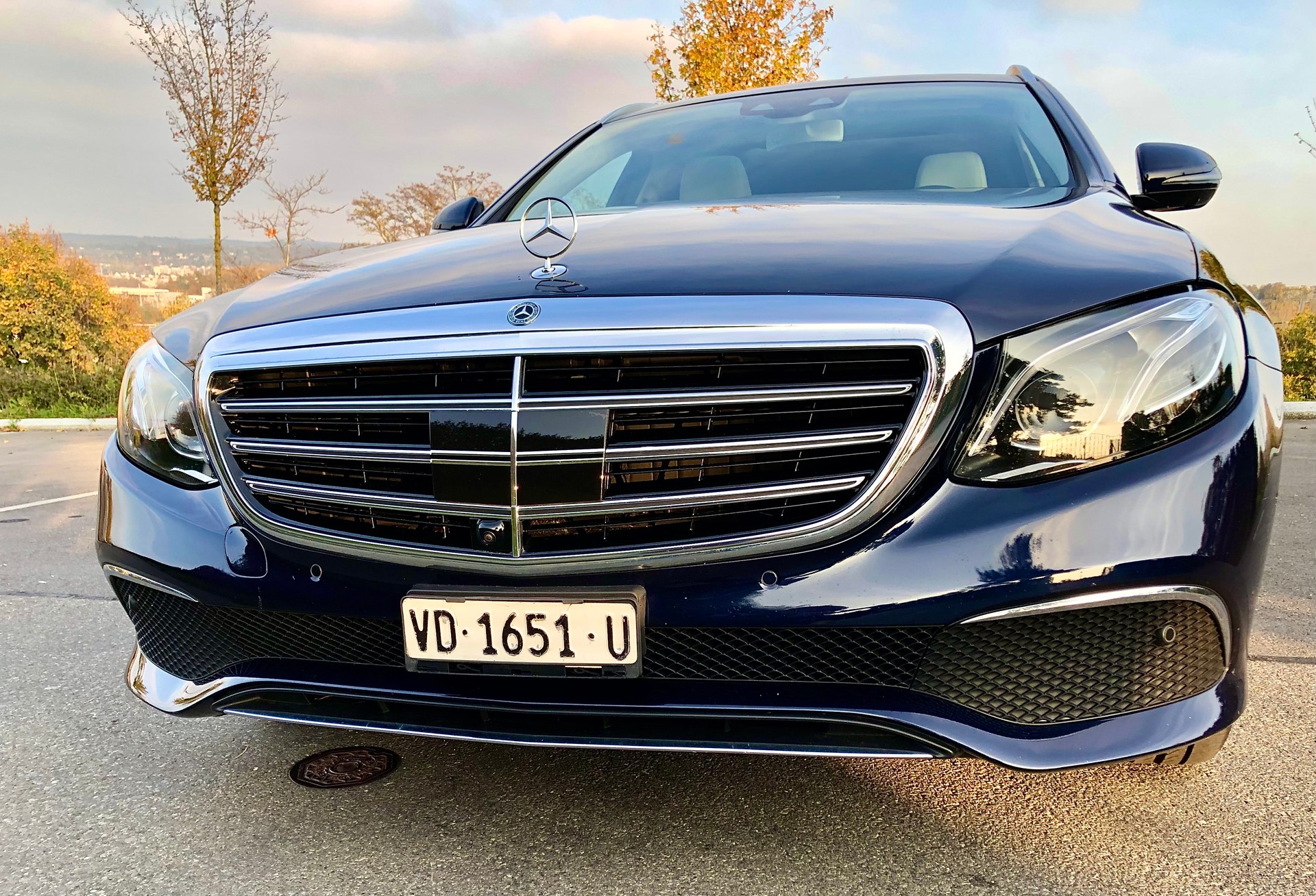 MERCEDES-BENZ E 400 d 4Matic 9G-Tronic-showroom-element-1