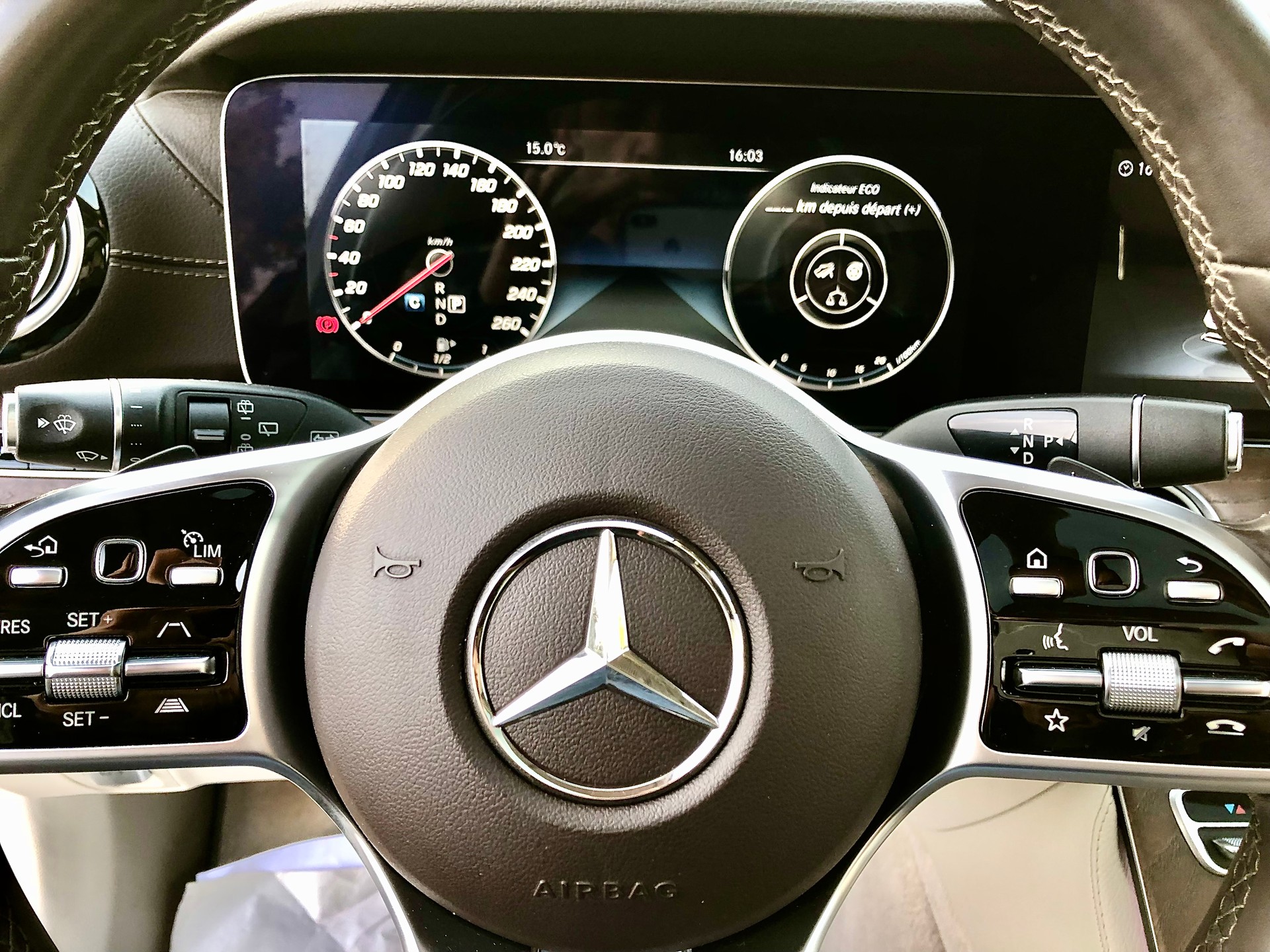 MERCEDES-BENZ E 400 d 4Matic 9G-Tronic-image-7