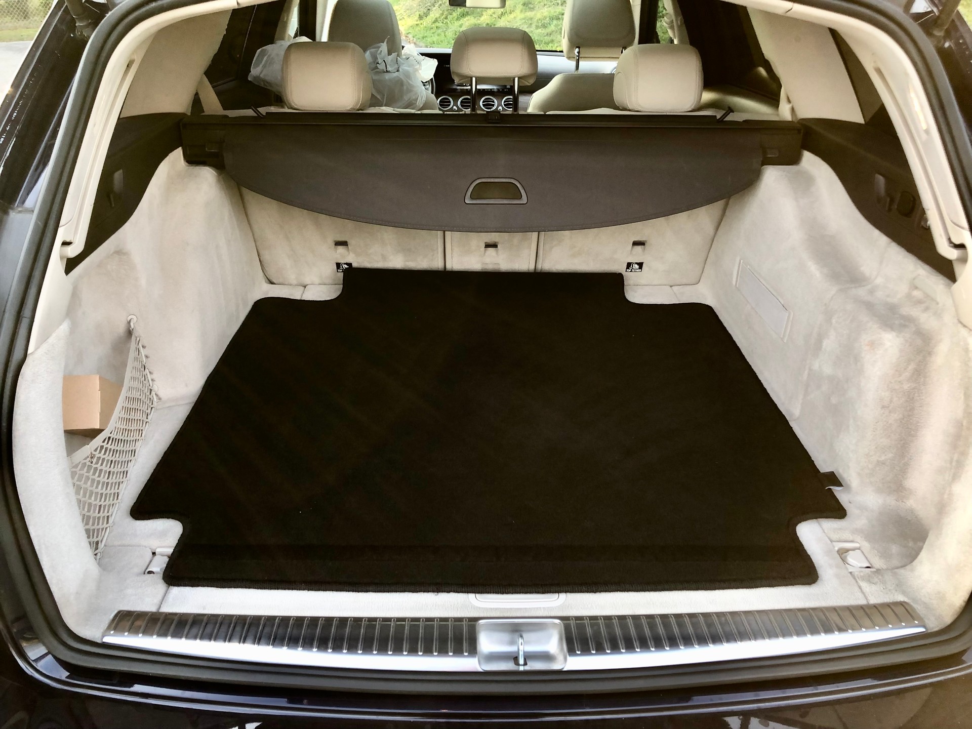 MERCEDES-BENZ E 400 d 4Matic 9G-Tronic-image-14