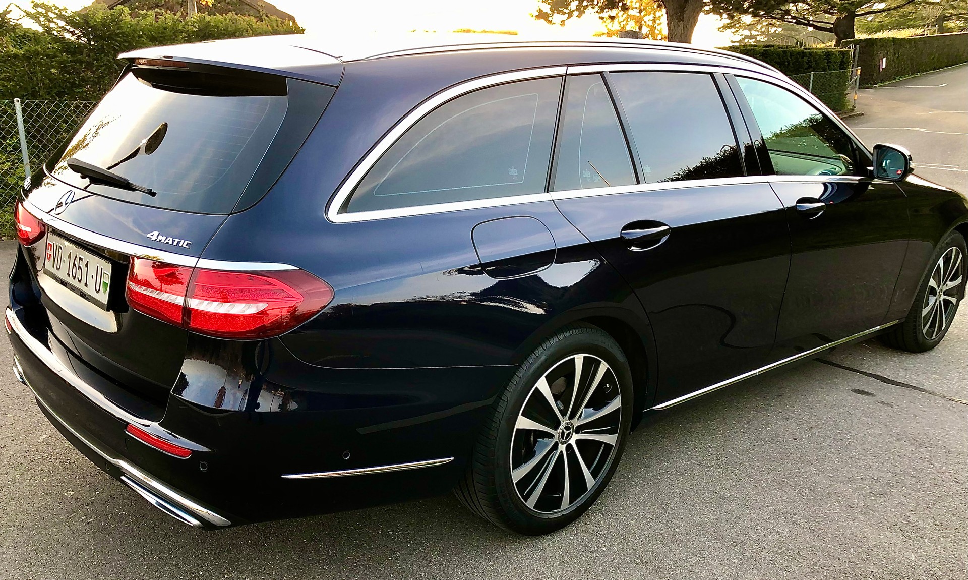 MERCEDES-BENZ E 400 d 4Matic 9G-Tronic-image-15