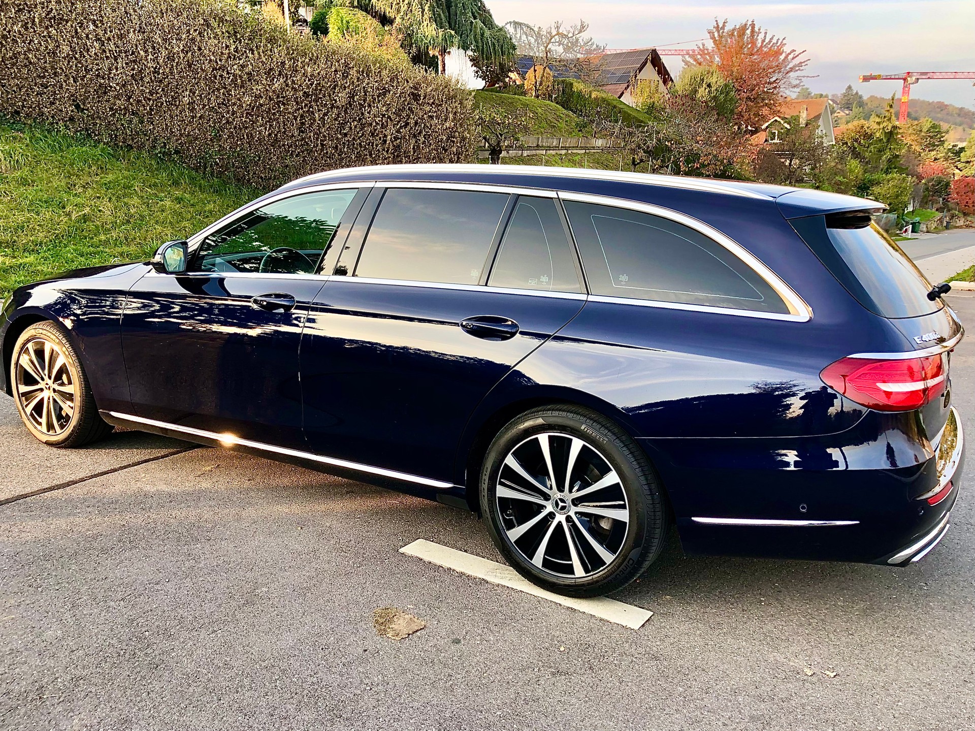 MERCEDES-BENZ E 400 d 4Matic 9G-Tronic-showroom-element-3