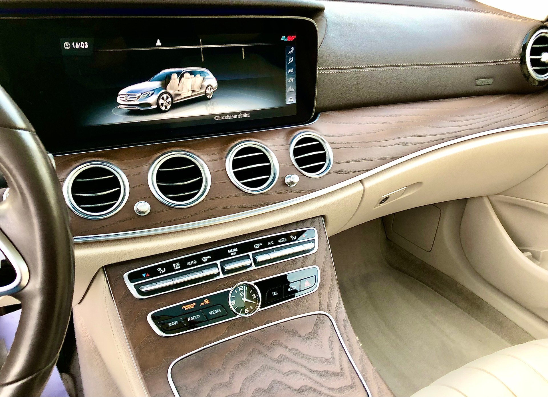 MERCEDES-BENZ E 400 d 4Matic 9G-Tronic-image-8