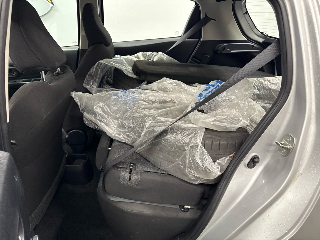 TOYOTA Yaris 1.33 Luna-image-7