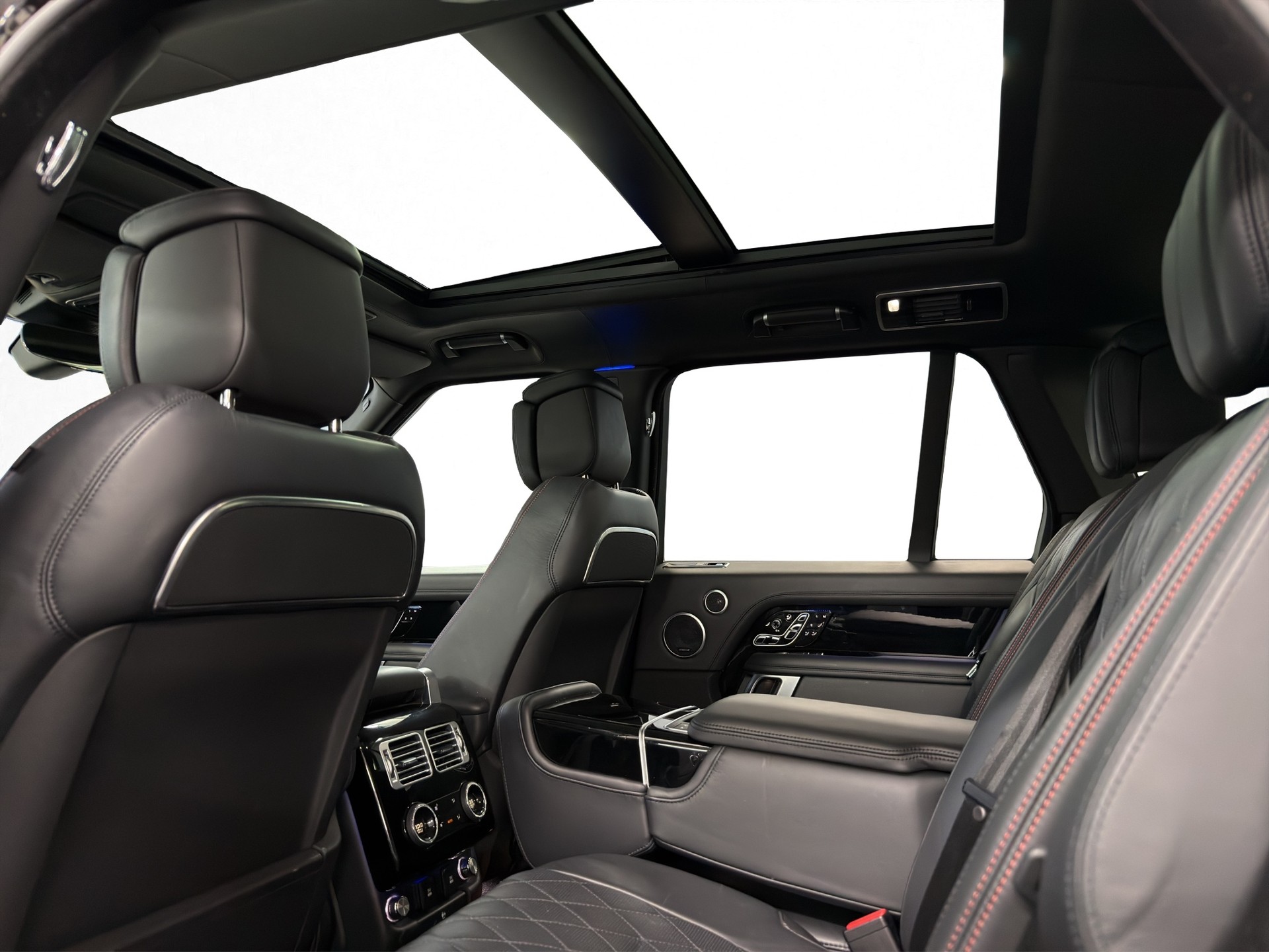 LAND ROVER Range Rover 5.0 V8 S/C SV AB Dynamic Automatic-image-20