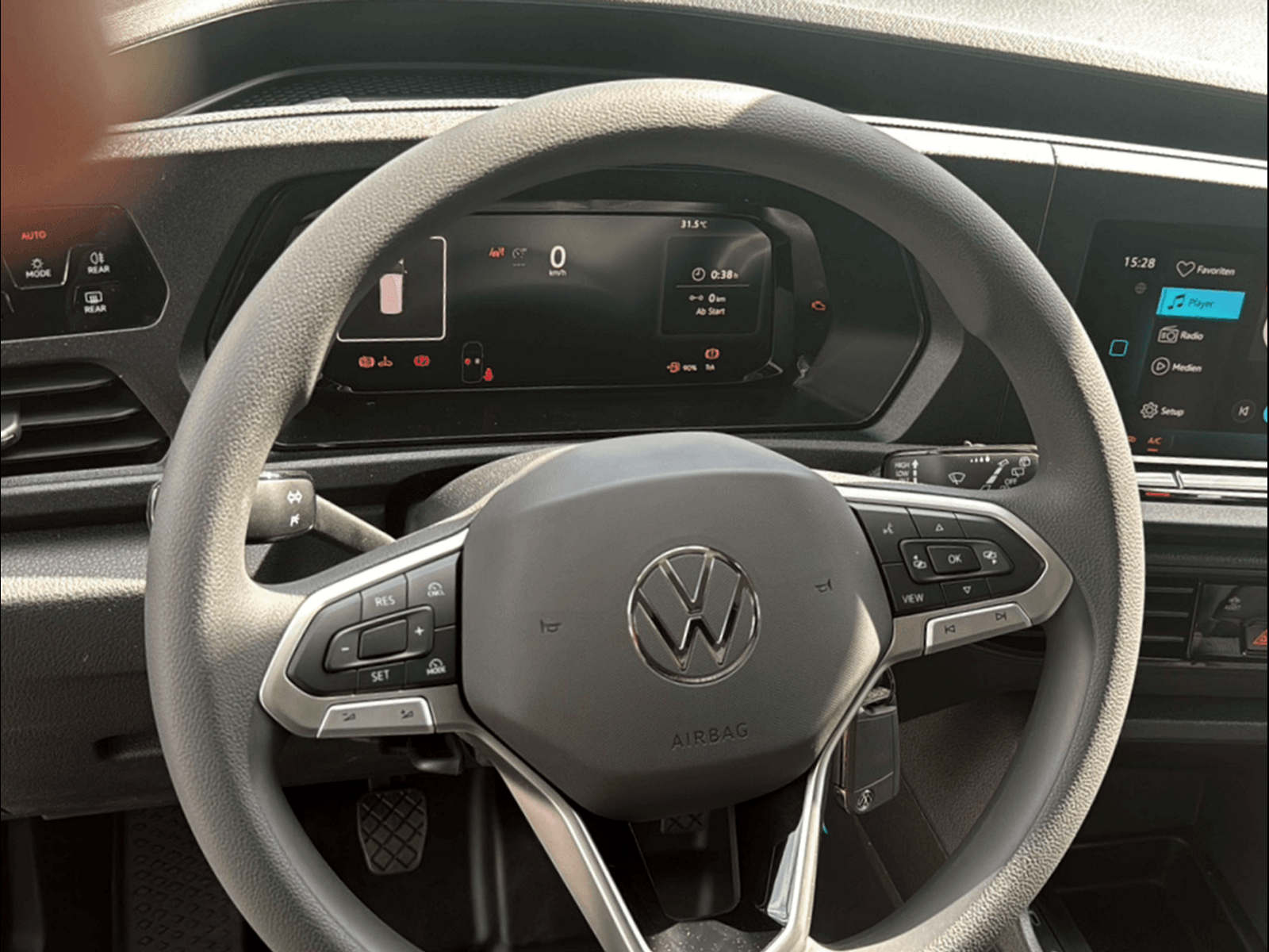 VW Caddy Cargo 2.0TDI 4Motion-image-8