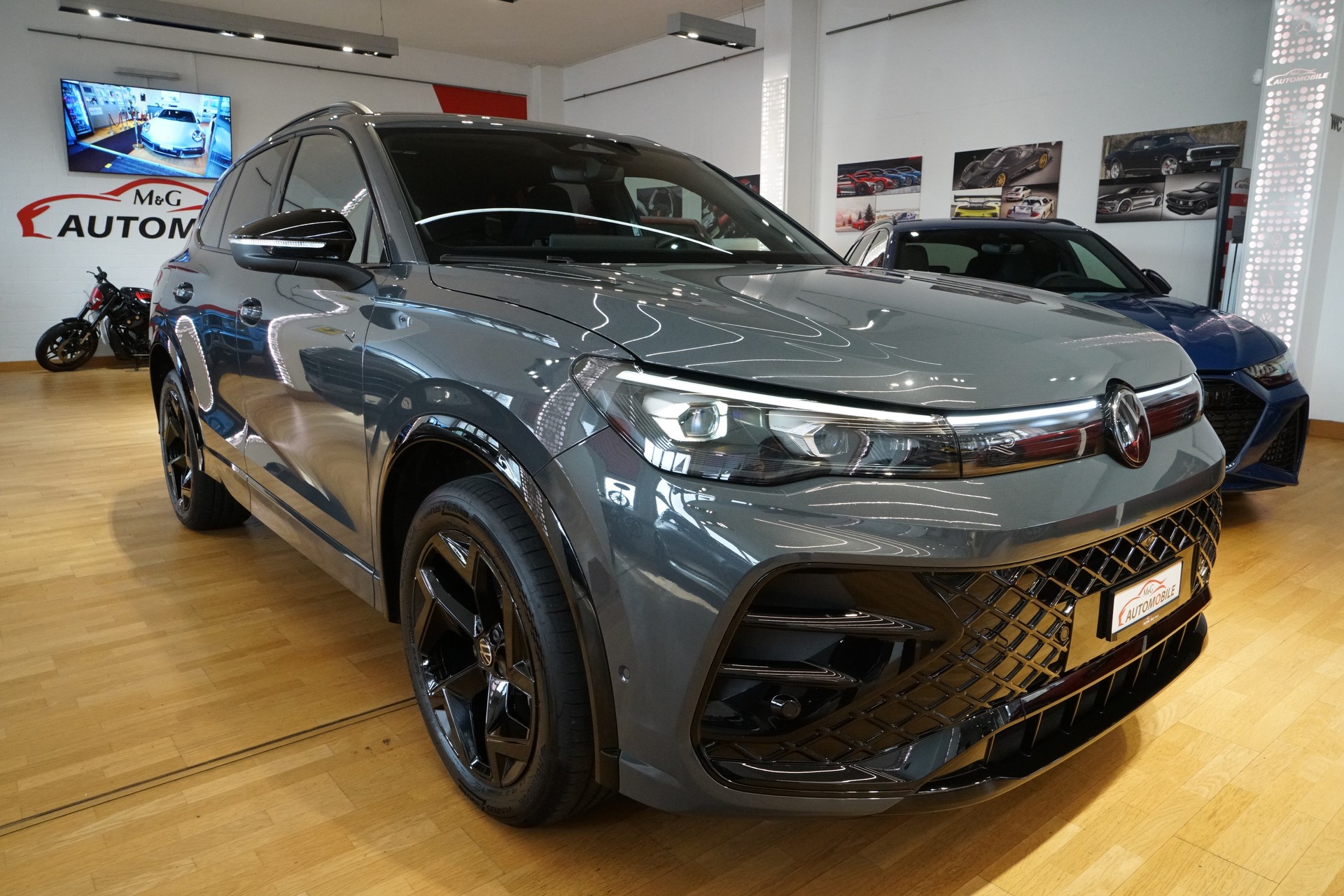 VW Tiguan 2.0 TDI SCR R-Line 4Motion DSG-image-2