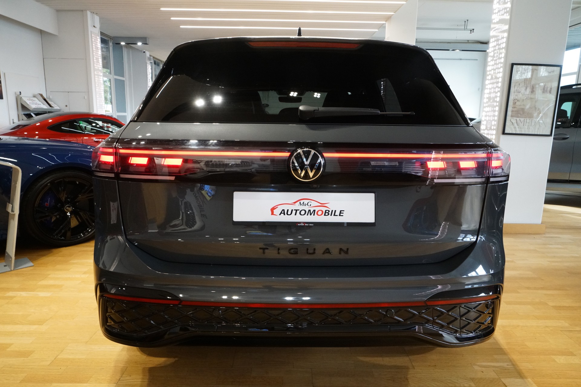 VW Tiguan 2.0 TDI SCR R-Line 4Motion DSG-image-5