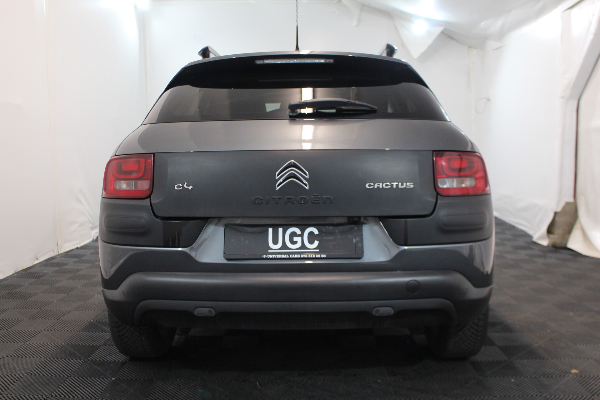 CITROEN C4 Cactus 1.2 PureTech Shine-image-4