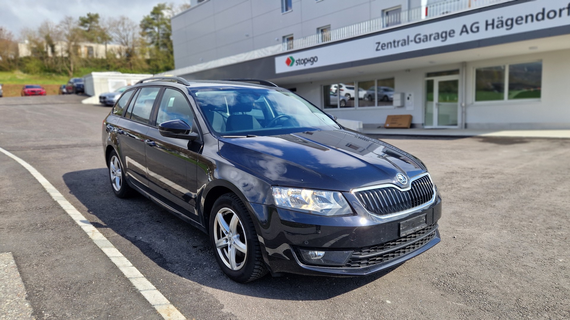 SKODA Combi TDI 1.6-110 GL 6G-image-0