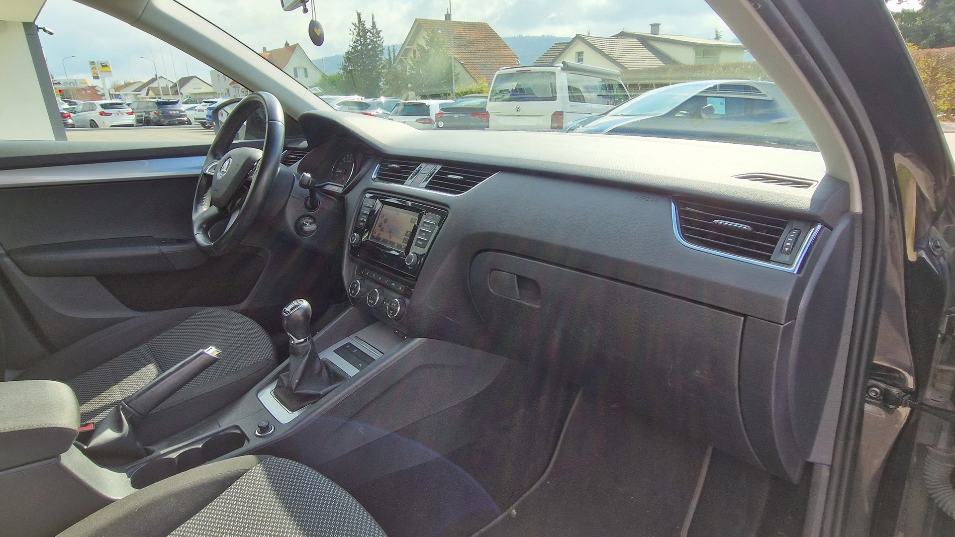 SKODA Combi TDI 1.6-110 GL 6G-image-10