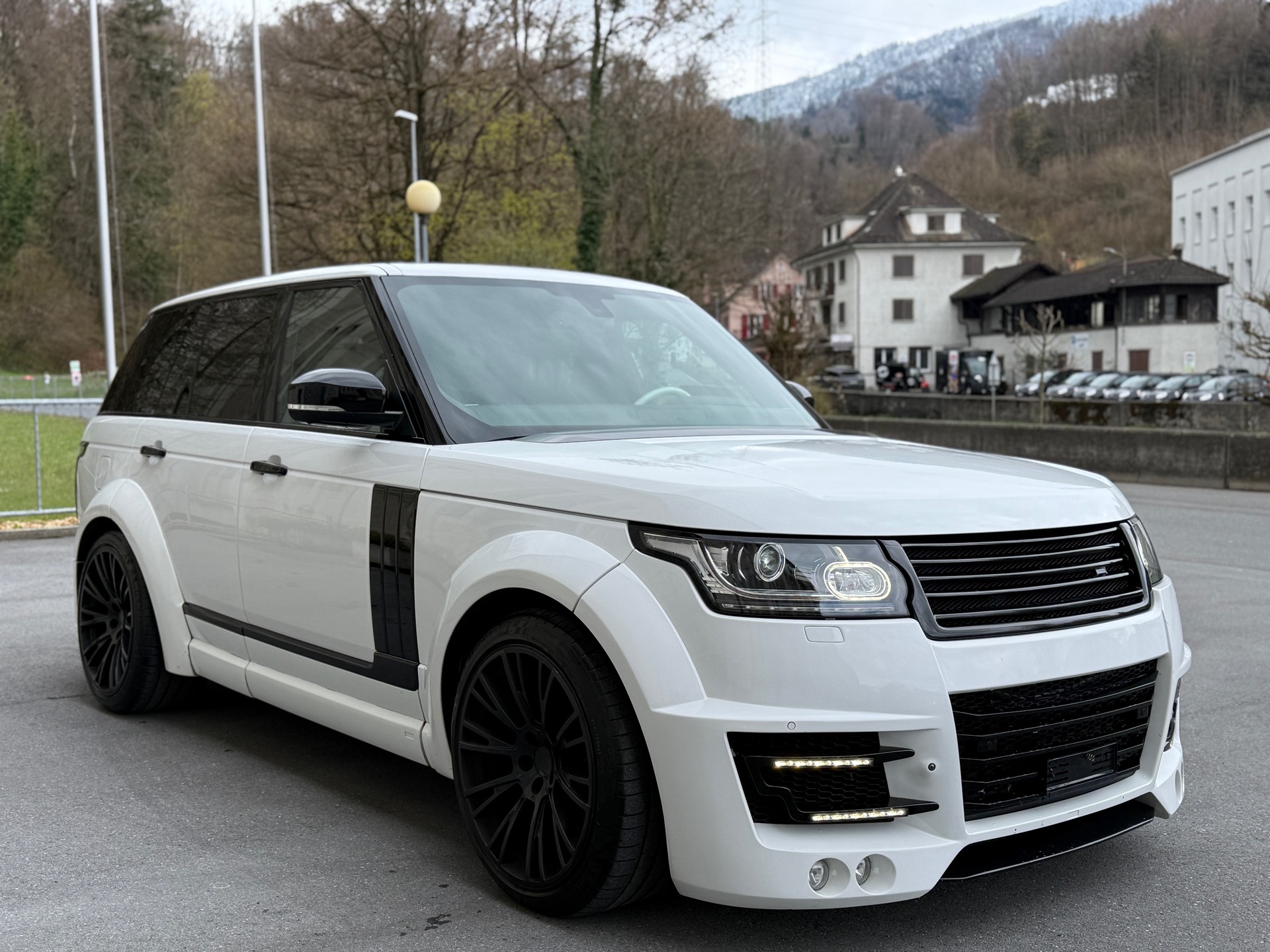 LAND ROVER Range Rover 5.0 V8 SC Vogue Automatic-image-11