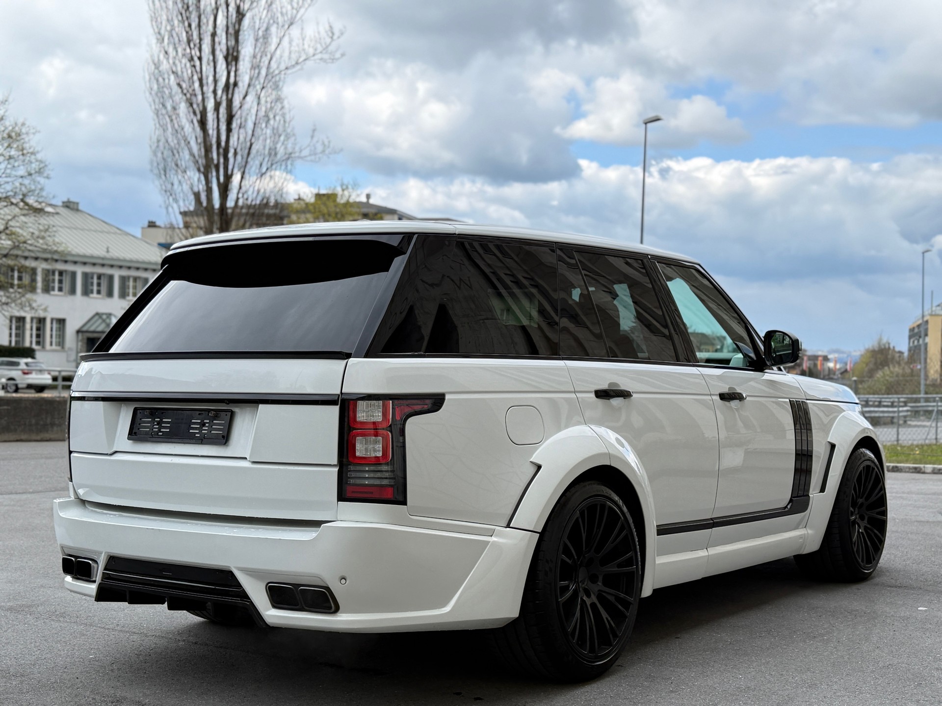 LAND ROVER Range Rover 5.0 V8 SC Vogue Automatic-image-10