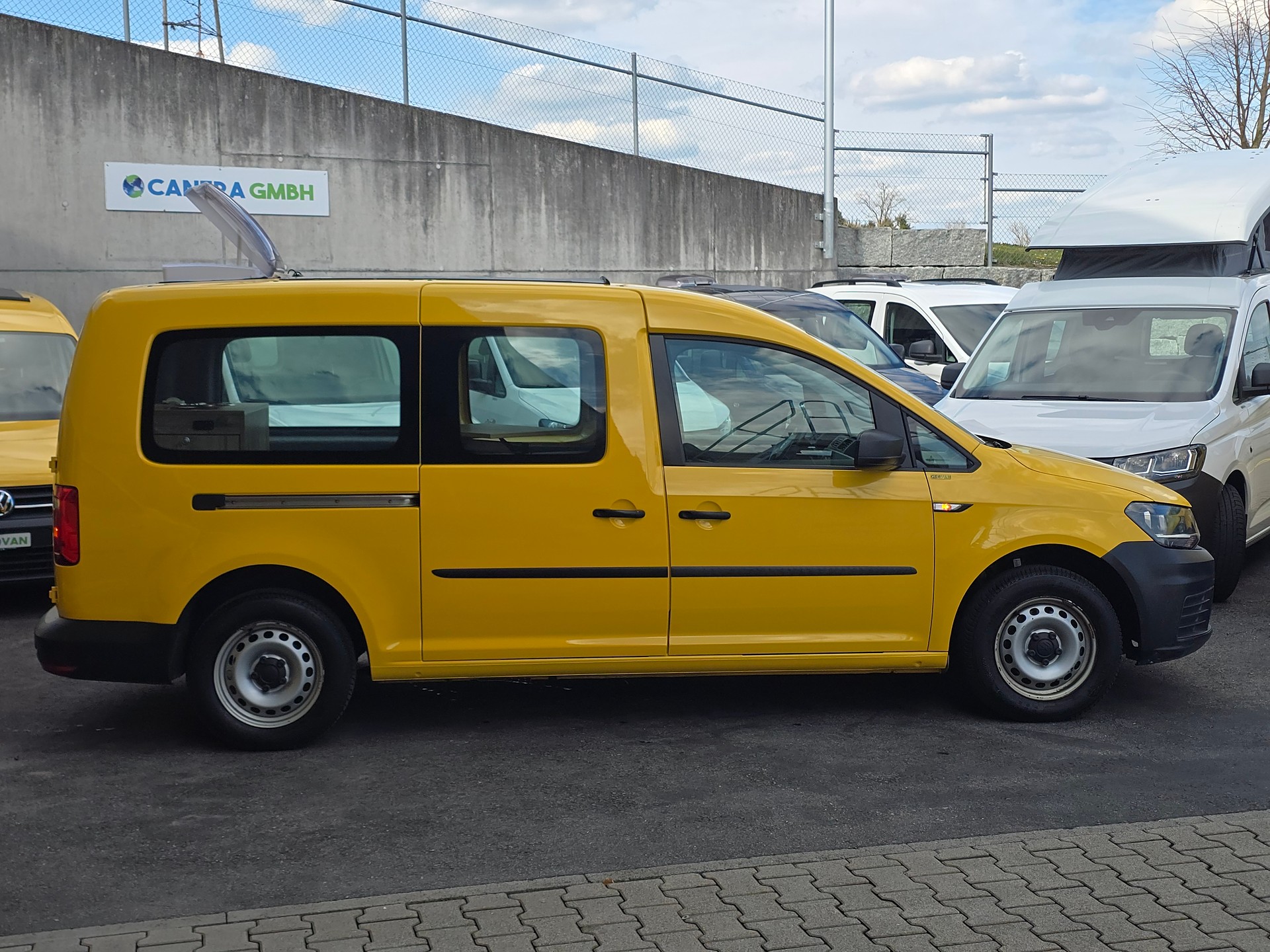 VW GEOVAN L - 102PS Bezin - Klima - PDC hinten - DAB+ - 2 x Schiebetür - grosses Fensterpaket-image-3