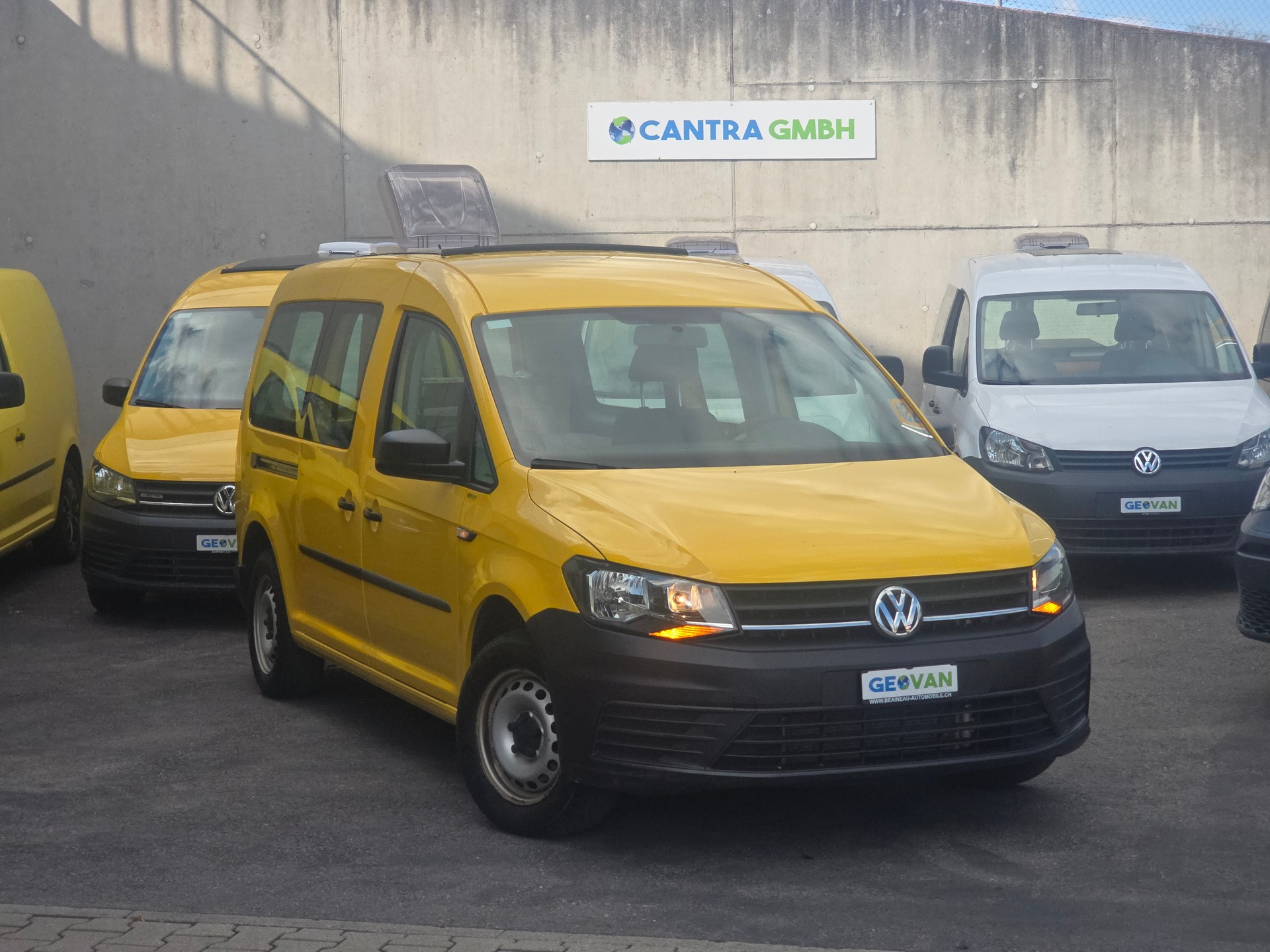 VW GEOVAN L - 102PS Bezin - Klima - PDC hinten - DAB+ - 2 x Schiebetür - grosses Fensterpaket-image-1