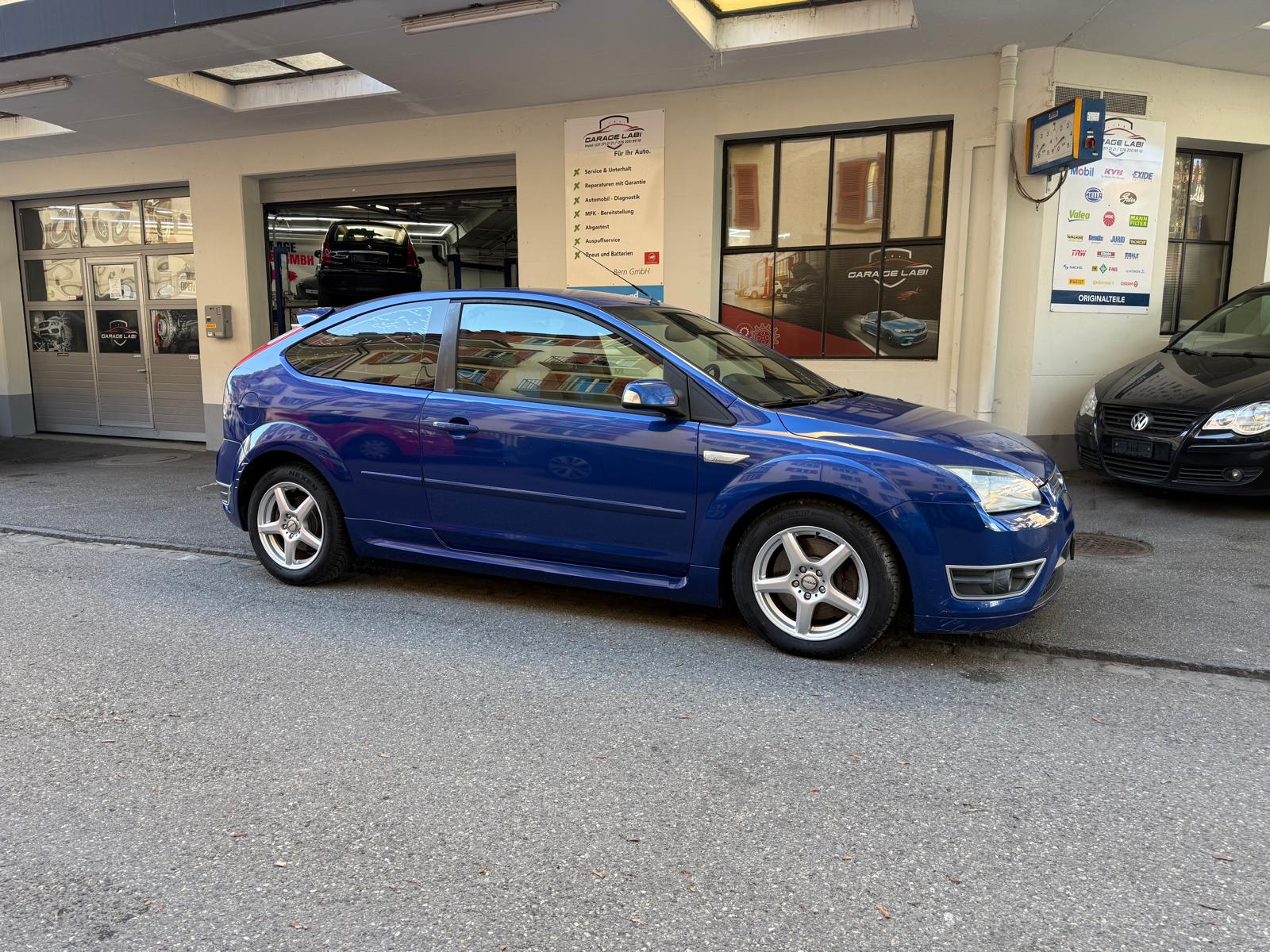 FORD Focus 2.5 Turbo ST-image-1