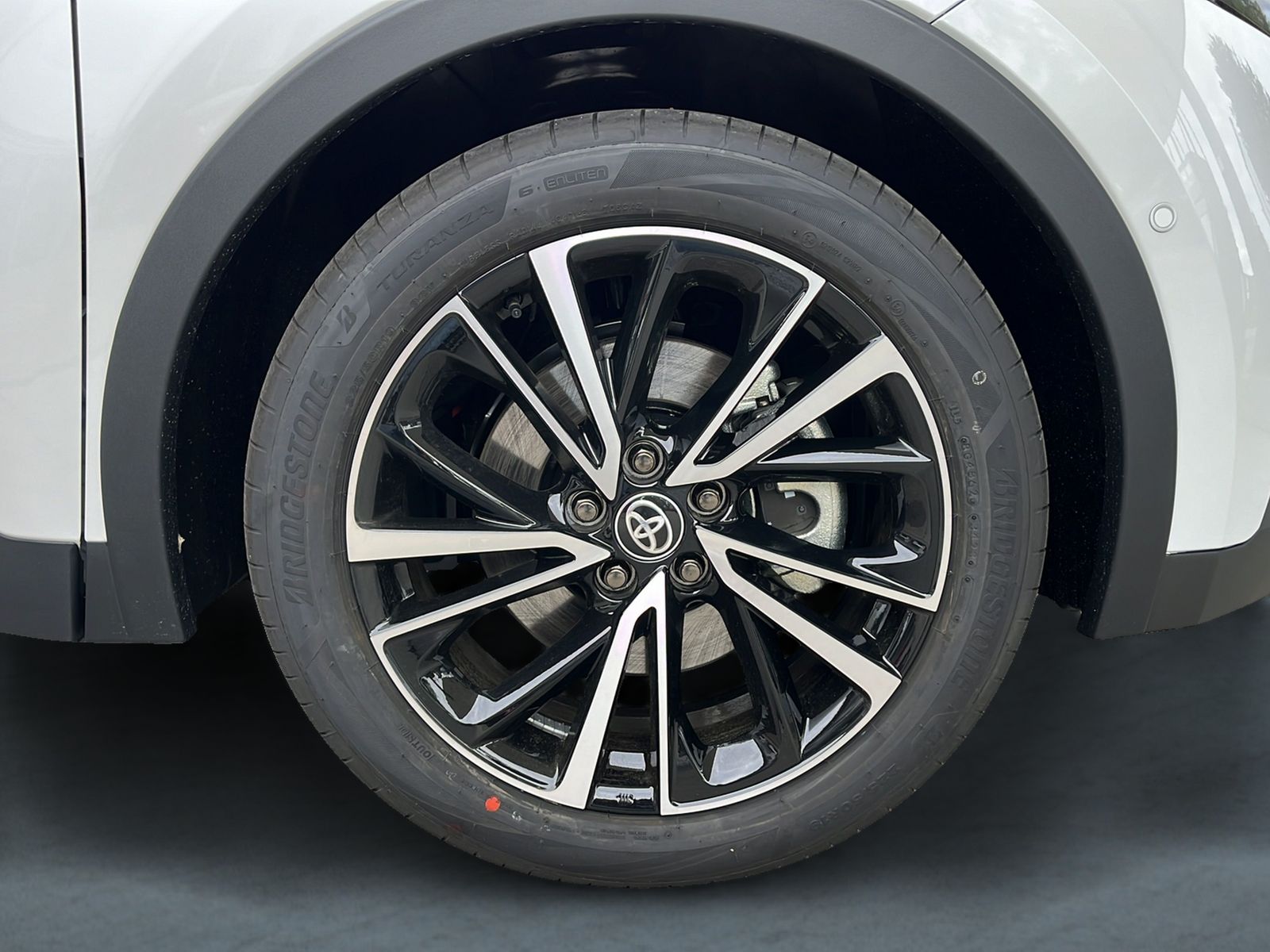 TOYOTA C-HR 2.0 HSD CVT Style Premiere 4WD-image-4