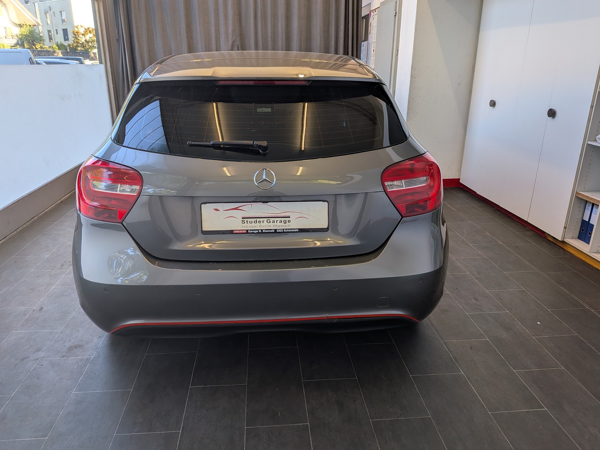 MERCEDES-BENZ A 180 Style 7G-DCT-image-6