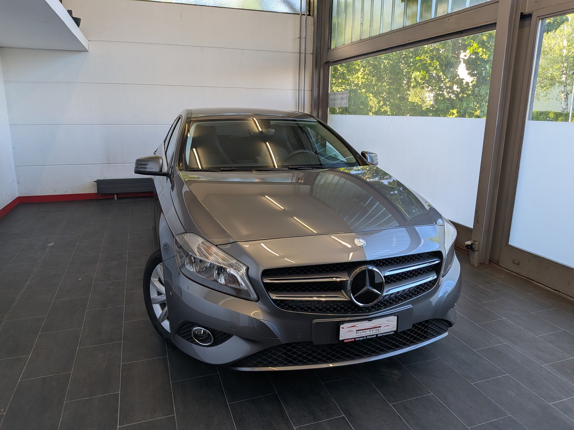 MERCEDES-BENZ A 180 Style 7G-DCT-image-0