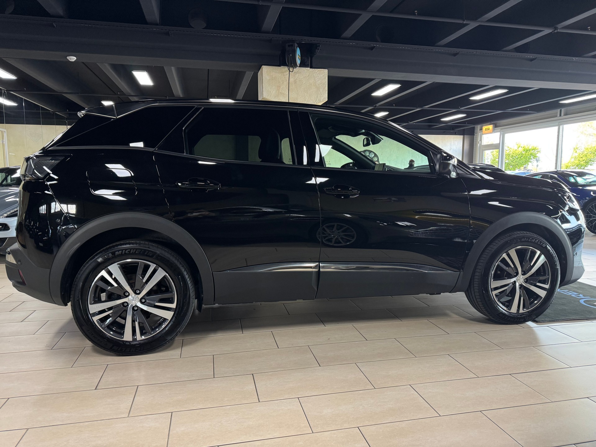 PEUGEOT 3008 1.2 PureTech Allure Pack EAT8-image-1