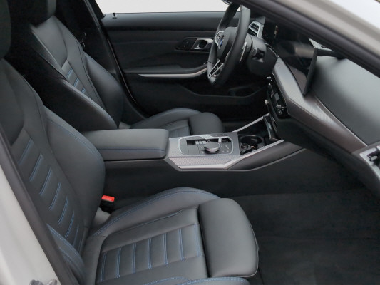 BMW 320d xDr 48V Tour M Sport-image-8