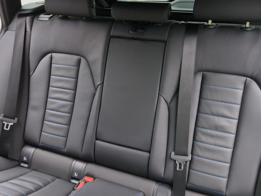 BMW 320d xDr 48V Tour M Sport-image-9