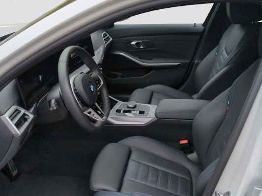 BMW 320d xDr 48V Tour M Sport-image-7