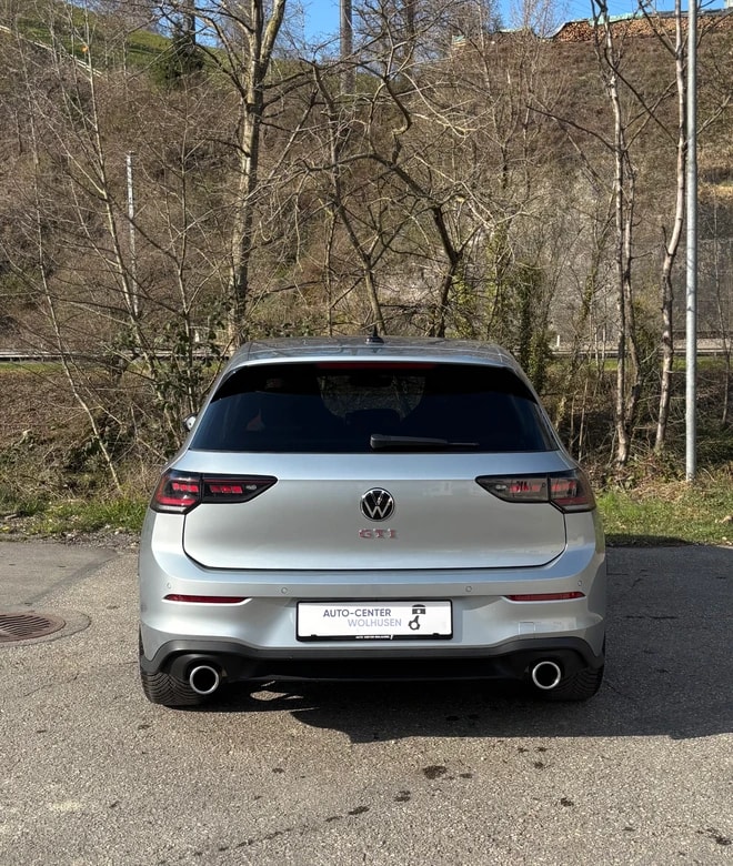 VW Golf 2.0 TSI GTI DSG *Frisch ab MFK* Lederpaket* Panorama Dach-image-3