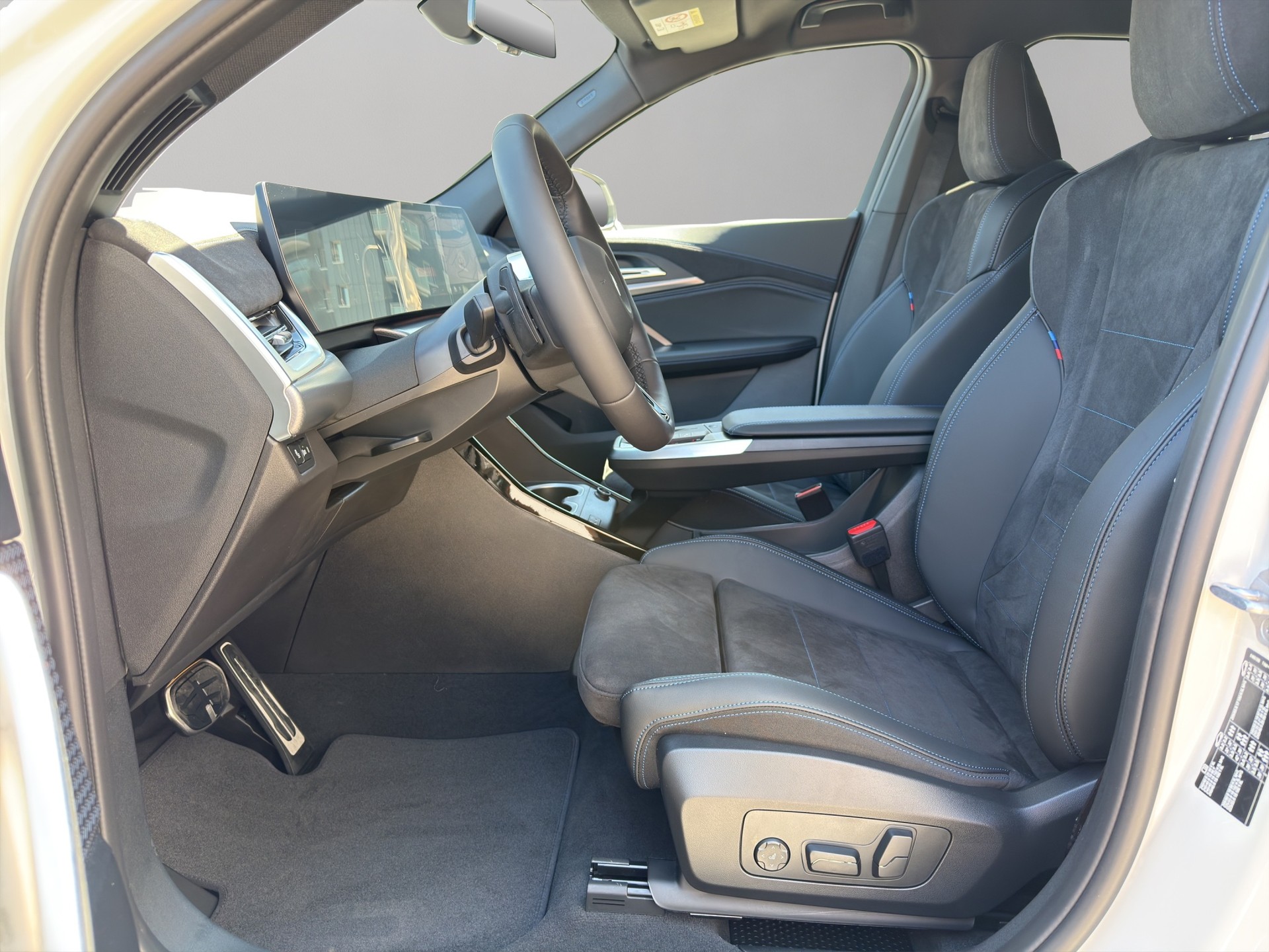 BMW X2 sDrive 20i 48V M Sport-image-10