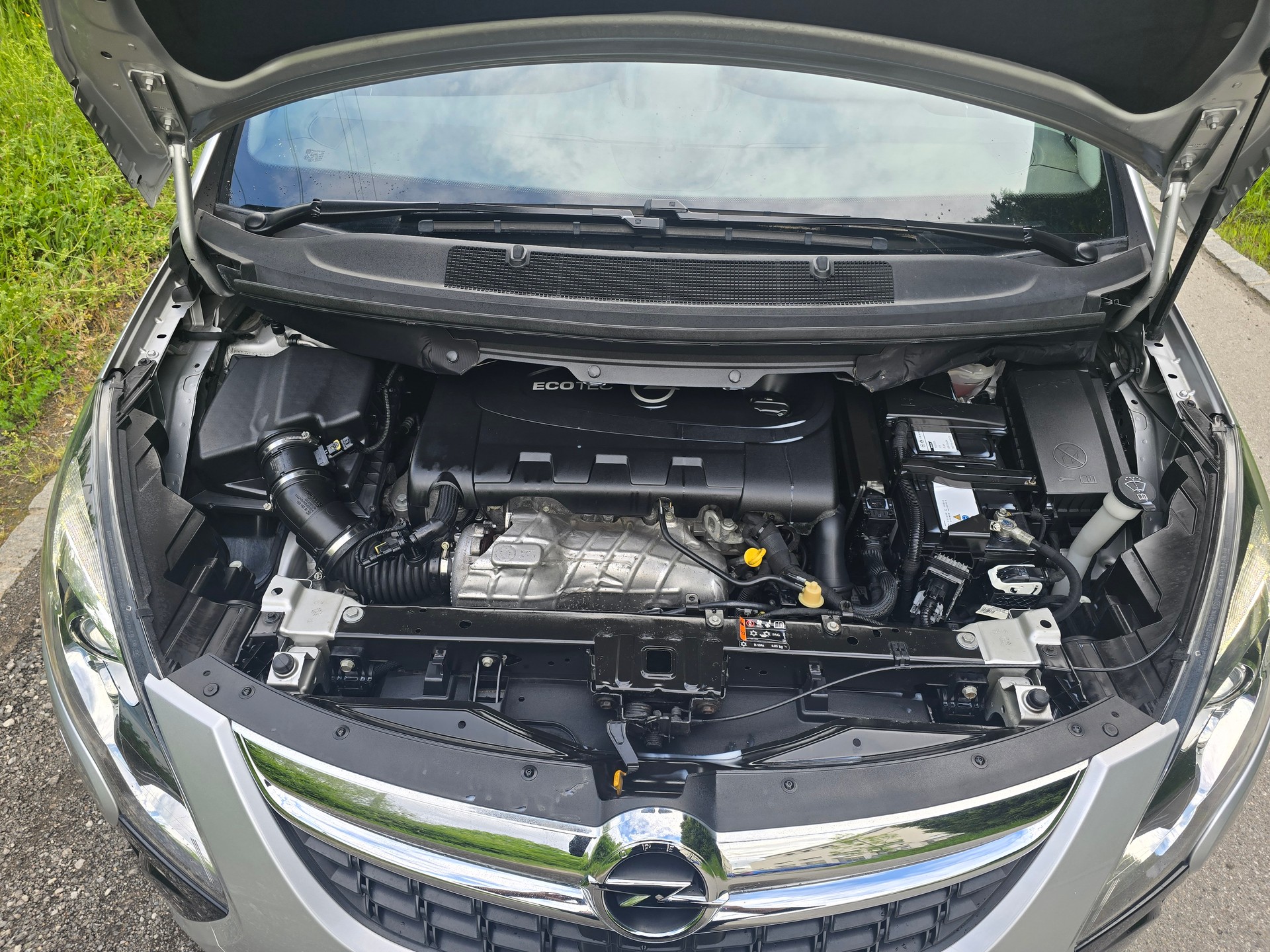 OPEL Zafira Tourer 2.0 CDTi Cosmo Automatic-image-7