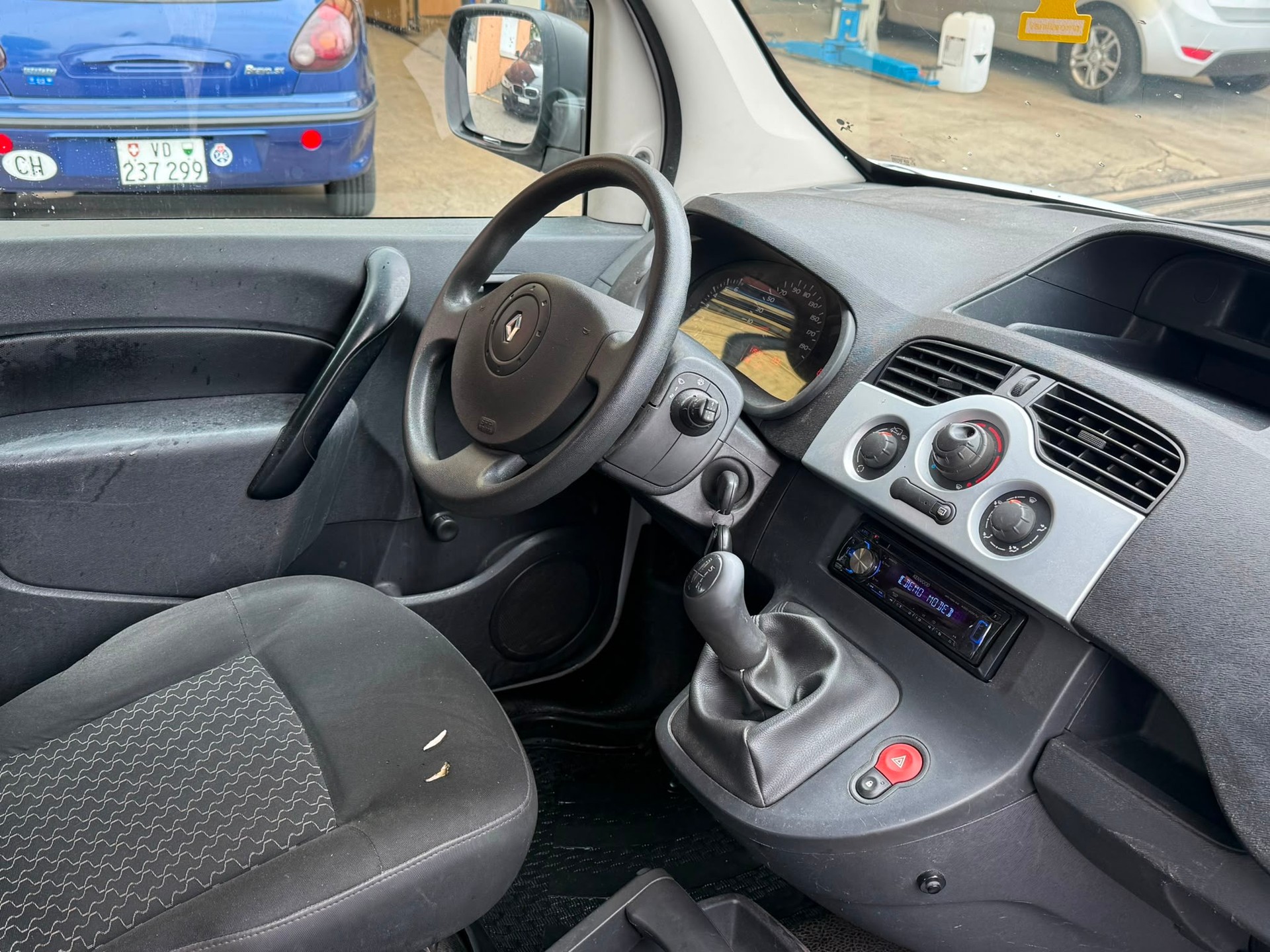 RENAULT Kangoo Express Compact 1.5 dCi 90-image-12