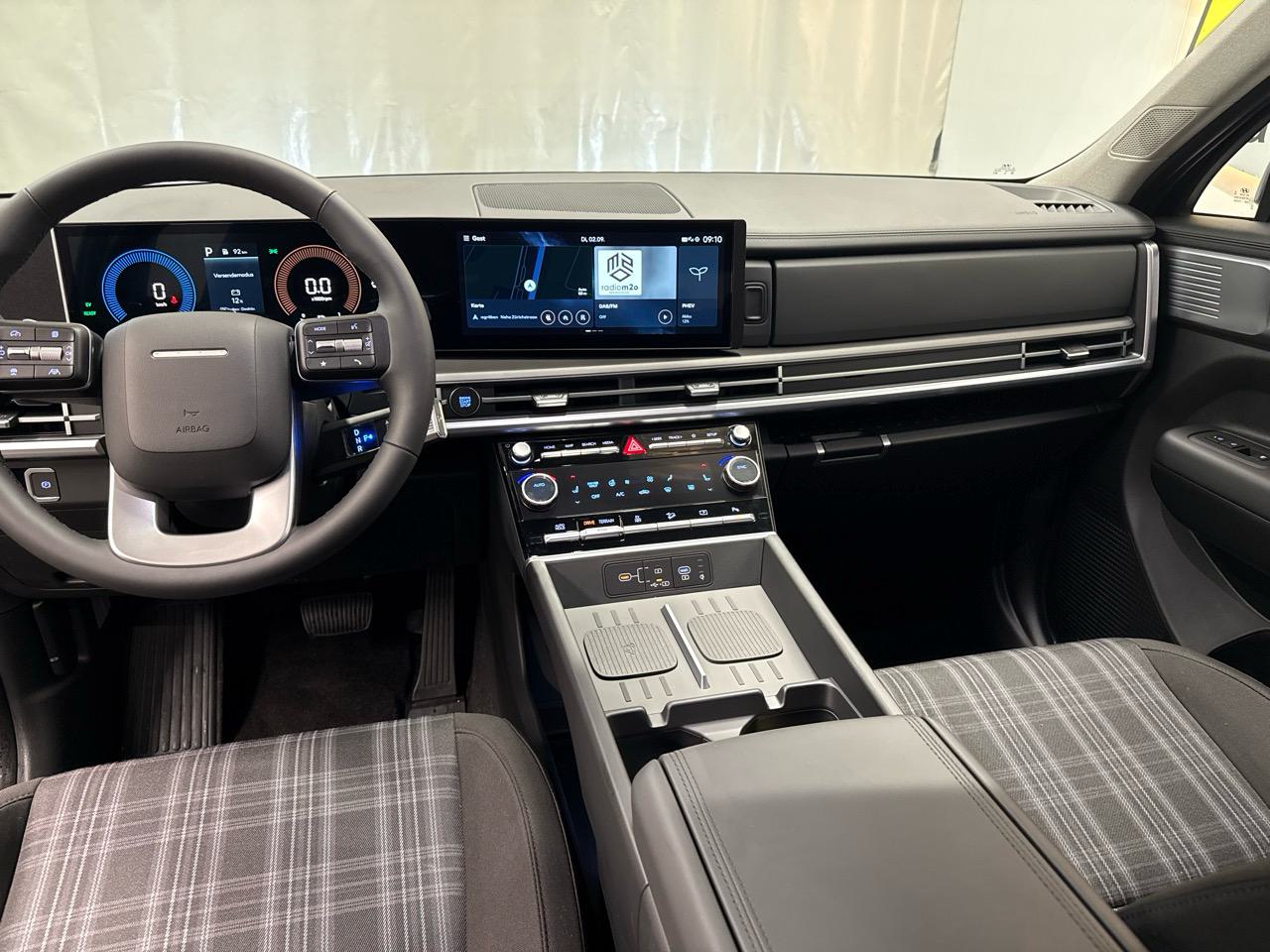 HYUNDAI Santa Fe 1.6 T-GDi PHEV Business 4WD ic-image-4