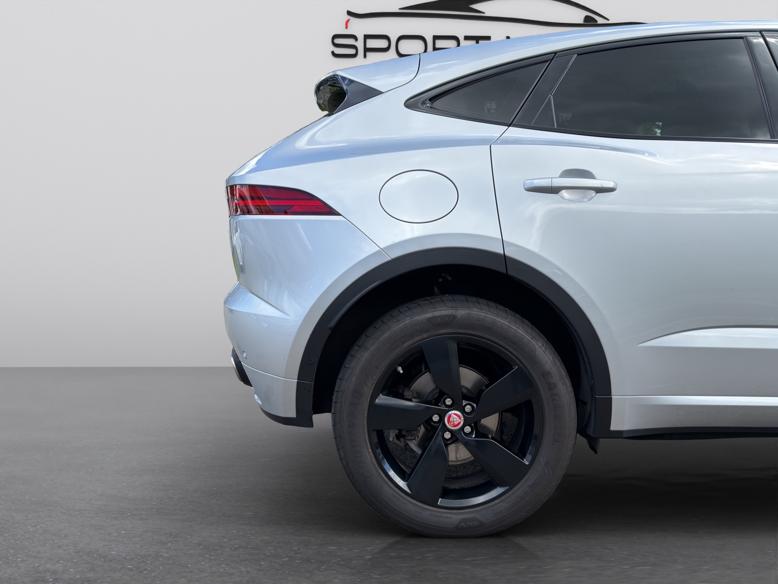 JAGUAR E-Pace 2.0 P250 S AWD Automatik-image-26