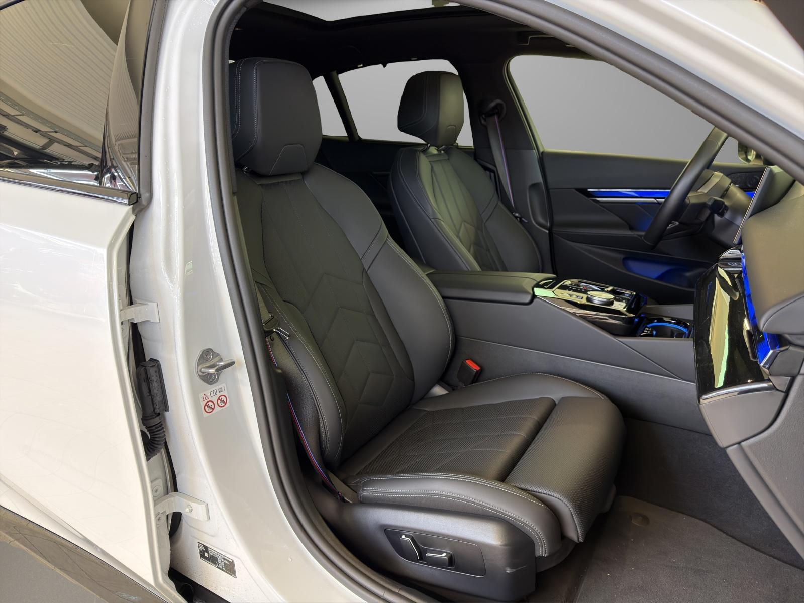BMW i5 M60 xDrive M-SportPaket Pro-image-17