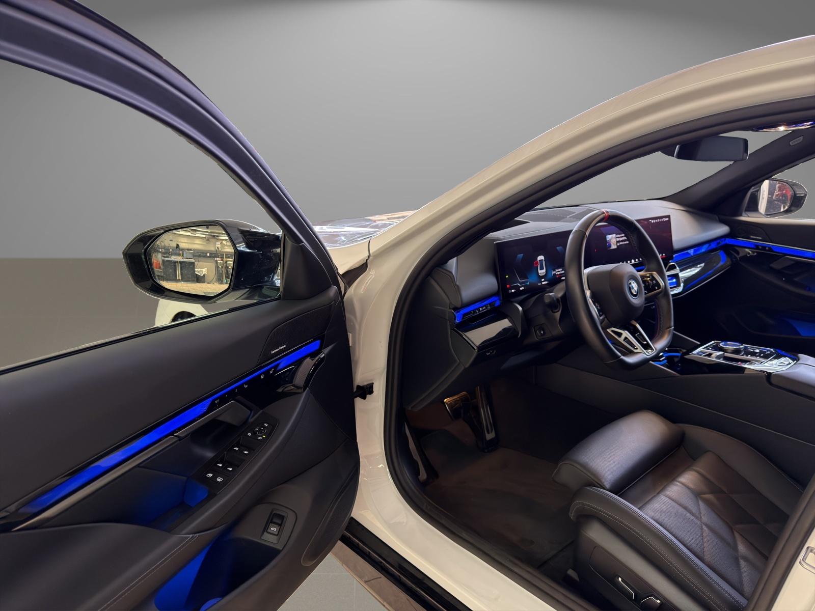 BMW i5 M60 xDrive M-SportPaket Pro-image-10
