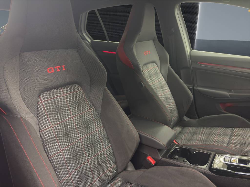 VW Golf 2.0 TSI GTI DSG-image-14