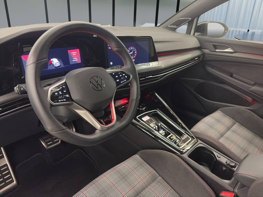 VW Golf 2.0 TSI GTI DSG-image-11