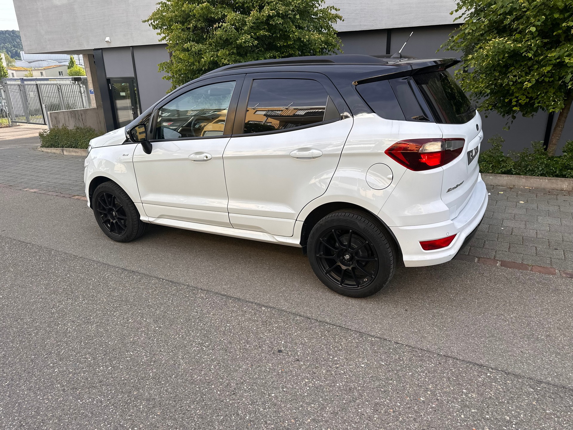 FORD EcoSport 1.0 SCTi Trend-image-2