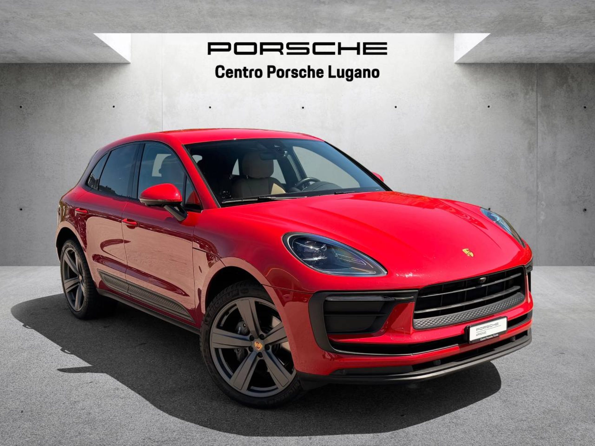 PORSCHE Macan