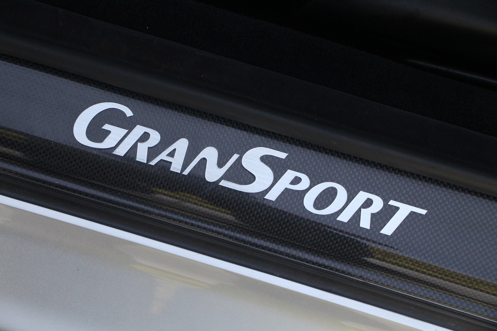 MASERATI Coupé GranSport-image-11