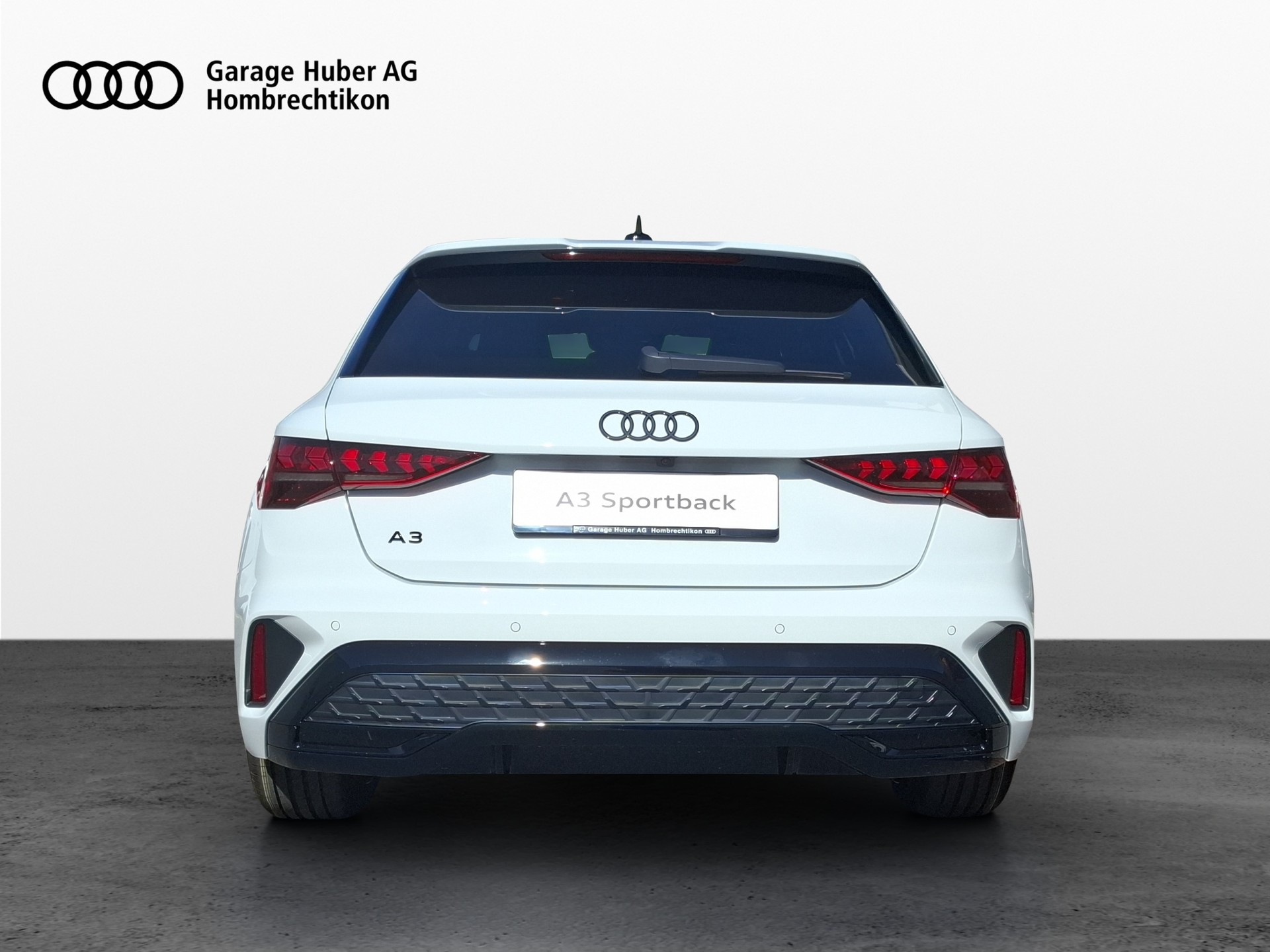AUDI A3 Sportback TFSI 110 kW S line Attraction S tronic-image-3