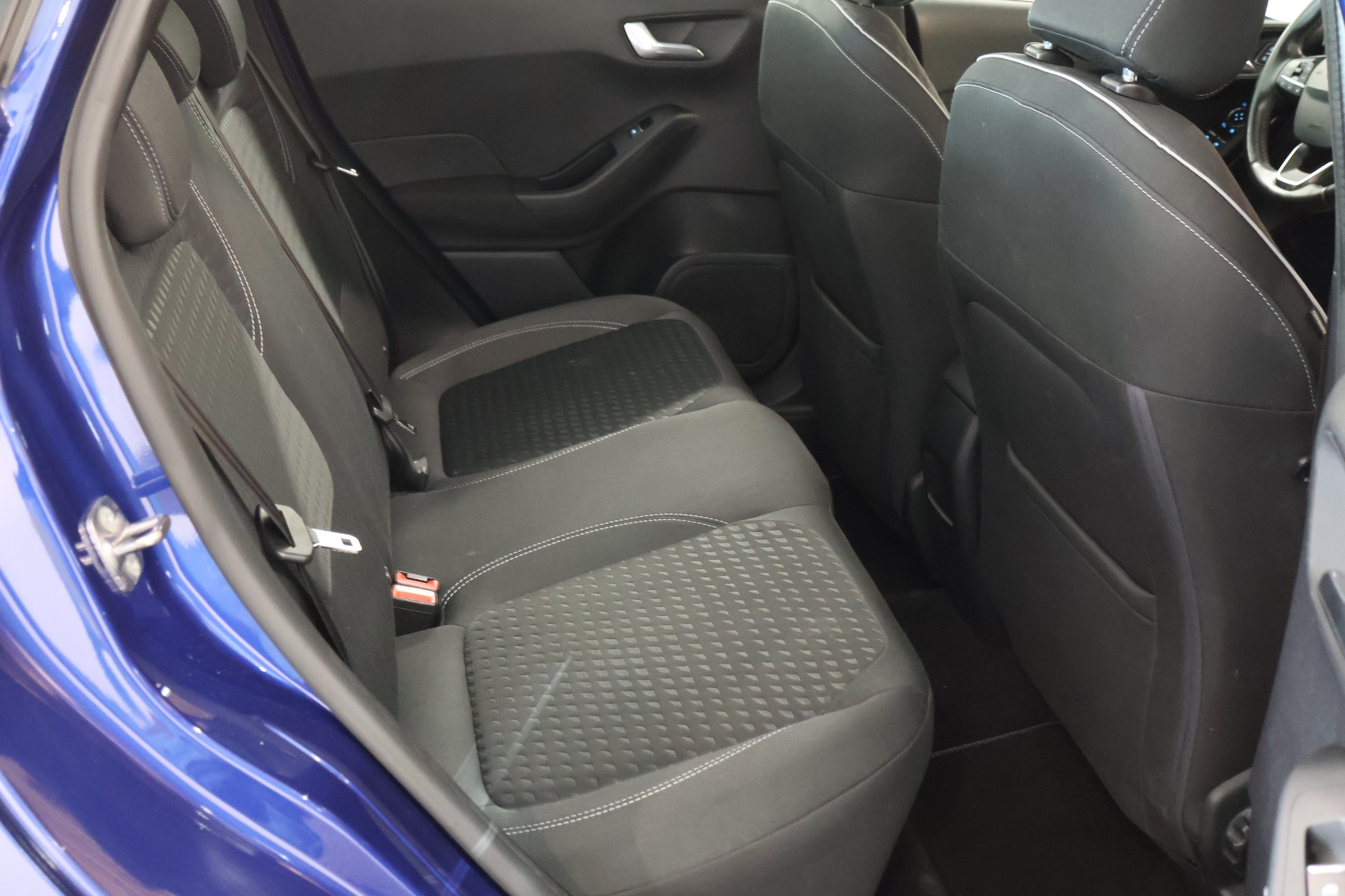FORD Fiesta 1.0 SCTi Titanium-image-13