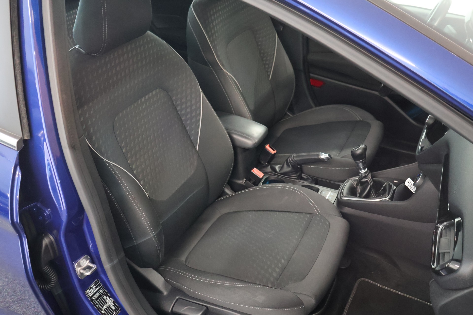 FORD Fiesta 1.0 SCTi Titanium-image-16