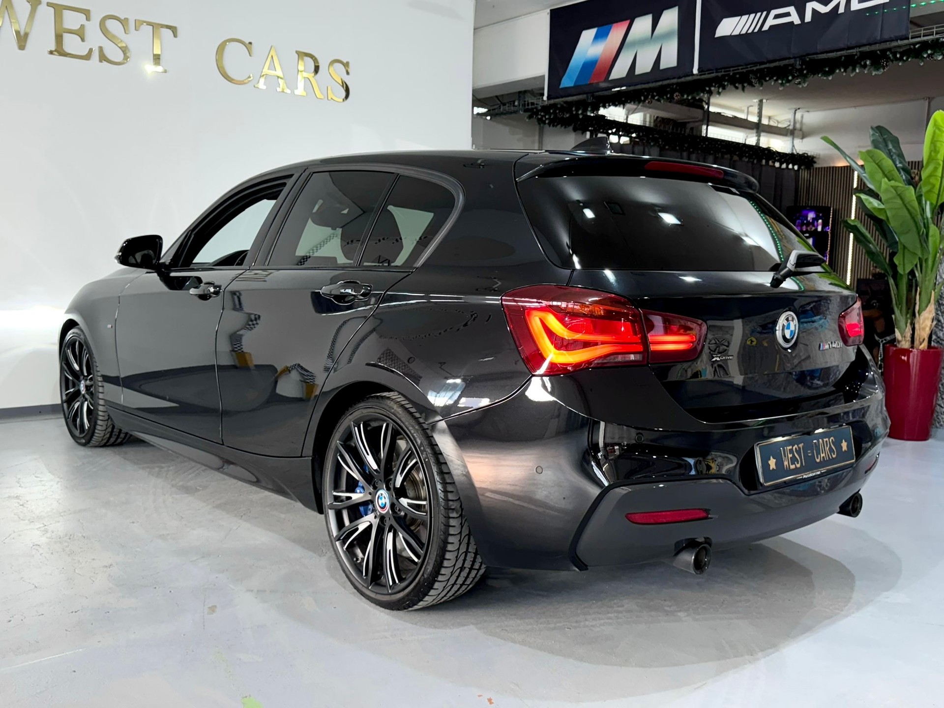 BMW M140i xDrive Swiss Performance Edition Steptronic-image-4
