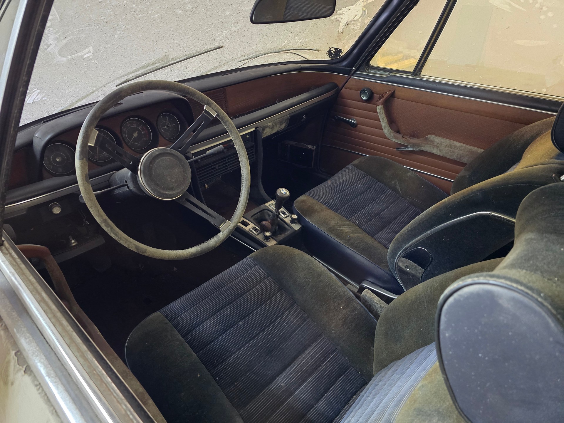 BMW 2800CS-image-9